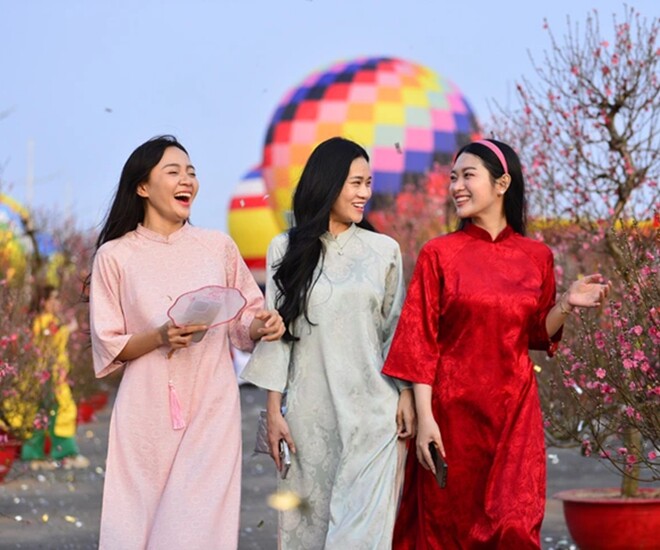 Miền Bắc nắng ấm ngày mùng 6 Tết trước khi đón không khí lạnh kèm mưa.