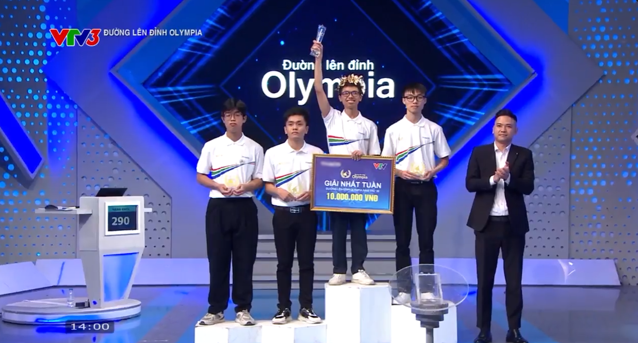 Mạnh Khôi lấy lại ngôi vị dẫn đầu và giành vòng nguyệt quế