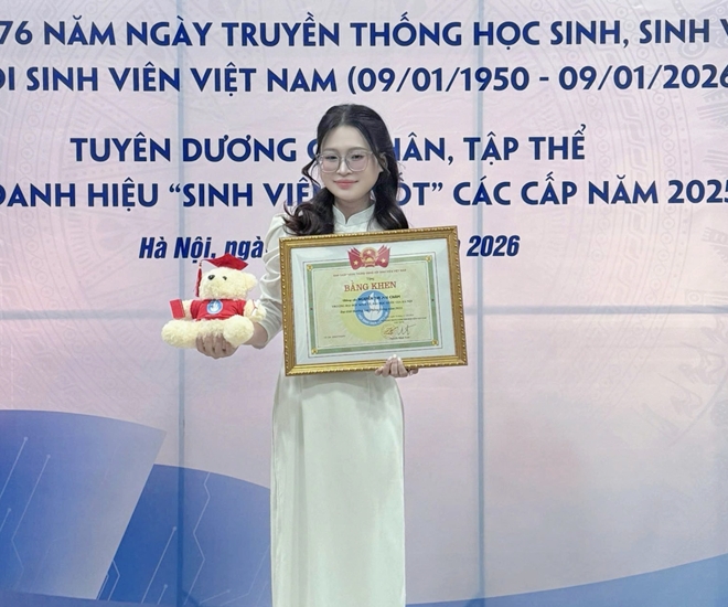 Nguyễn Mai Châm vinh dự nhân giải thưởng Sao tháng Giêng