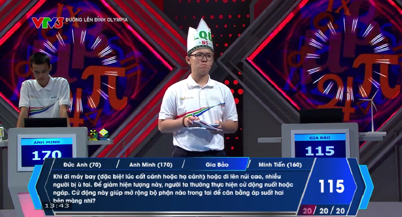 Gia Bảo bước vào lượt thi Về đích của mình với 2 câu trả lời đúng cùng 1 ngôi sao hi vọng, nâng tổng số điểm lên 175.