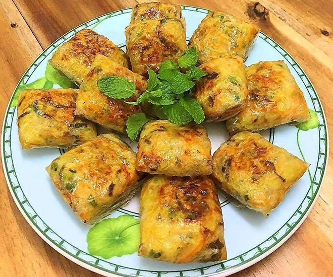 Điểm đặc biệt là nem được gói thành hình vuông