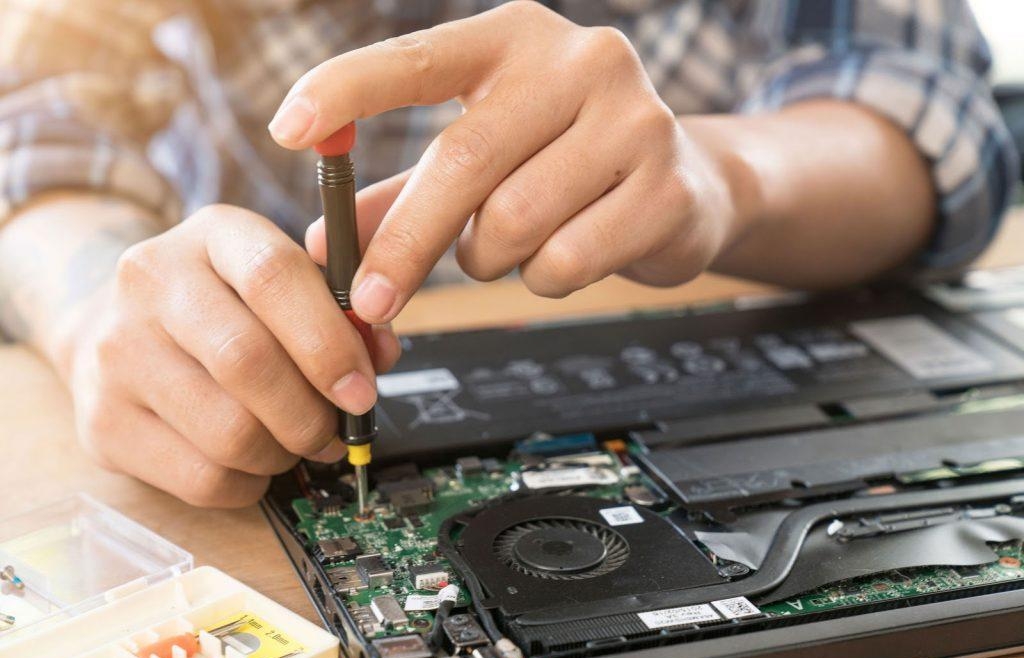 Nhóm nghề kỹ thuật có mức lương cạnh tranh, đòi hỏi xử lý tình huống linh hoạt