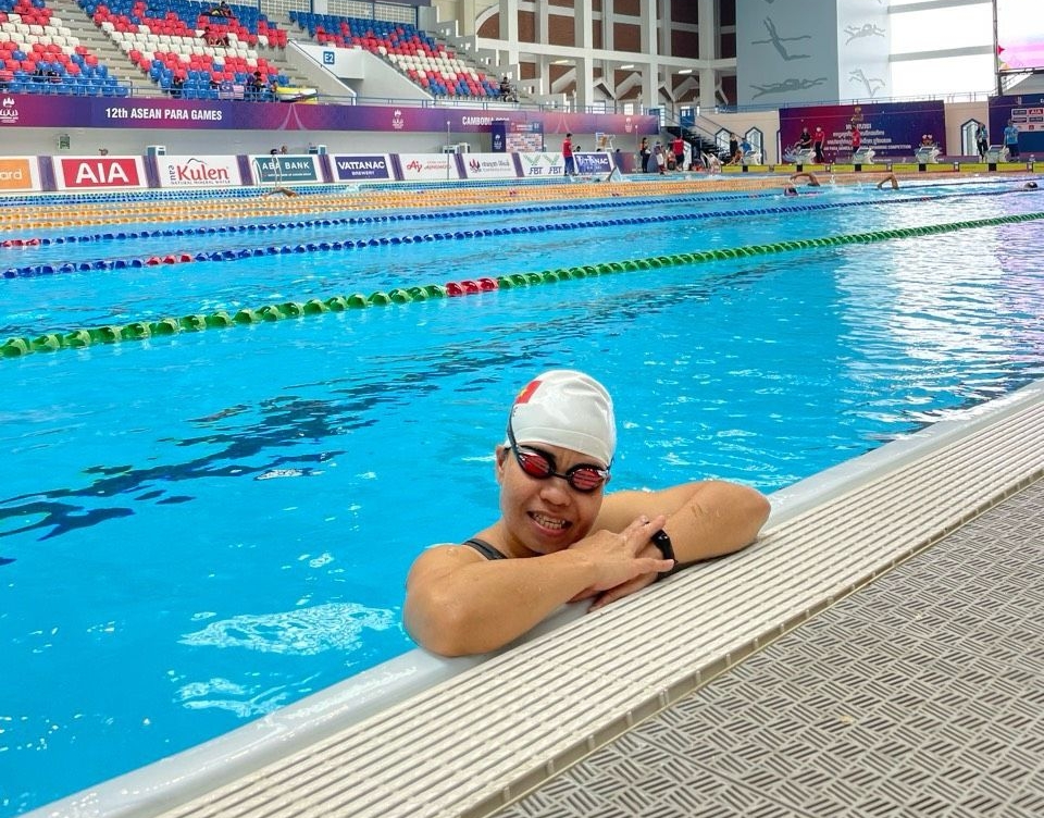 Hằng đã đến với thể thao rất tình cờ và nhận ra mình yêu bơi lội từ lúc nào không hay