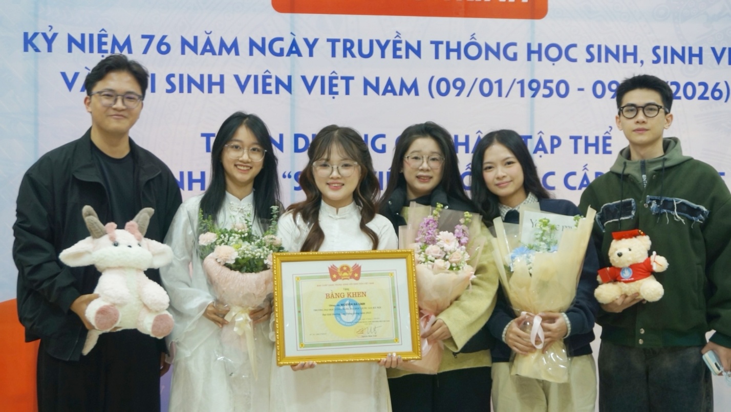 Những người đồng hành tuyệt vời của Hà Linh