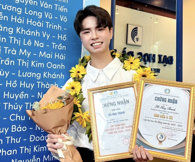 Hồ Huy Thành - Sinh viên 5 Tốt được thành phố Đà Nẵng vinh danh