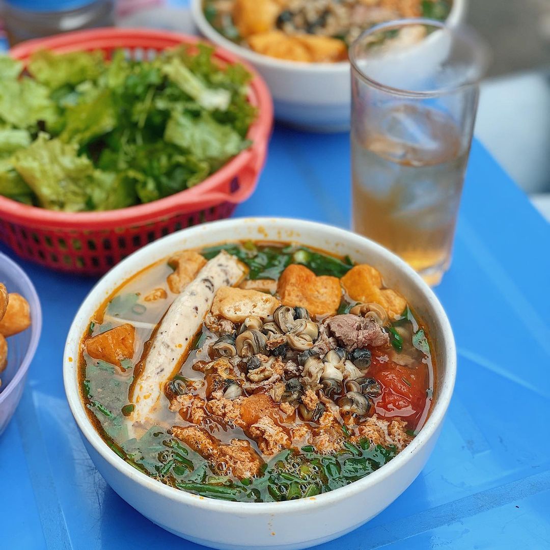 Bún riêu ốc giải ngấy