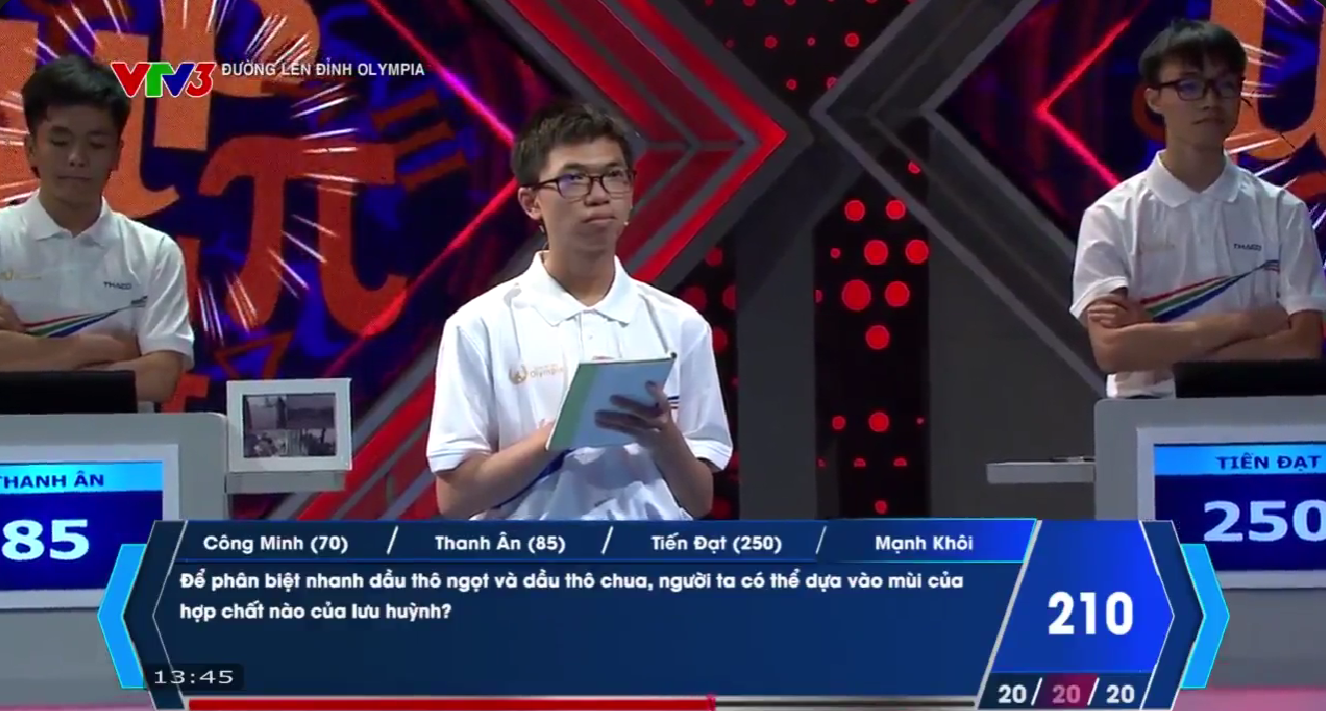 Người Về đích thứ 2 là Mạnh Khôi với 2 câu trả lời đúng, nâng tổng số điểm lên 230. Công Minh đưa ra 1 đáp án sai và bị trừ 10 điểm. 