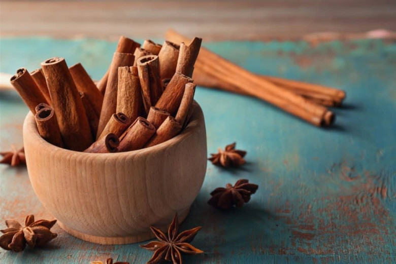 Bổ sung quế ở người tiền tiểu đường giúp ổn định đường huyết và cải thiện các chỉ số chuyển hóa.