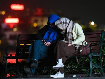 Hà Nội rét buốt, nhiệt độ giảm sâu