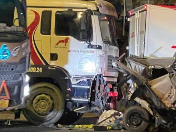 4 ô tô va chạm liên hoàn ở TPHCM, một người bị thương