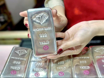 Tin tức - Giá bạc hôm nay 31/1/2026 vỡ bong bóng, bạc giảm tới 18 triệu đồng/kg