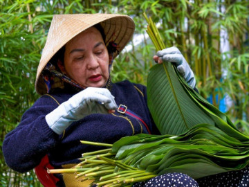 Tin tức - Chợ lá dong Đà Nẵng mỗi năm họp một lần nhộn nhịp những ngày cận Tết