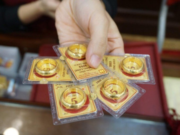 Tin tức - Giá vàng đồng loạt tăng rất mạnh