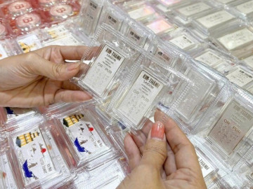 "Vàng mắt" vì bạc