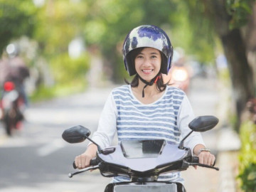 Giá xăng tăng, người dân chia sẻ nhiều mẹo tiết kiệm nhiên liệu khi đi lại