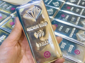 Giá bạc hôm nay 15-3: Thấp nhất 2 tuần, người mua bạc dịp Thần Tài lỗ nặng