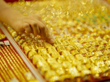 Chốt giá vàng hôm nay ngày 16/3 biến động rất lạ