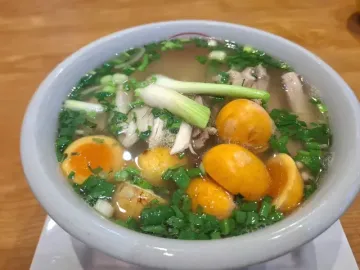 Hàng quán tăng giá, dân văn phòng rủ nhau mang cơm nhà đi làm