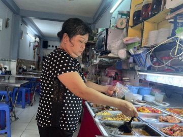 Bão giá ập đến, quán xá lao đao