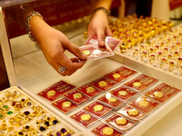 Giá vàng hôm nay 26/3: Tiếp tục hồi phục, lấy lại mốc 4.500 USD/ounce