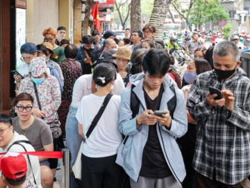 Bảo Tín Minh Châu mở cửa trở lại, khách được mua tối đa 2 chỉ, nhận vàng ngay