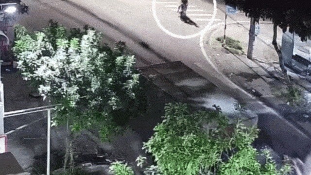 Clip: Hai xe máy tông trực diện rồi bốc cháy ở TP.HCM