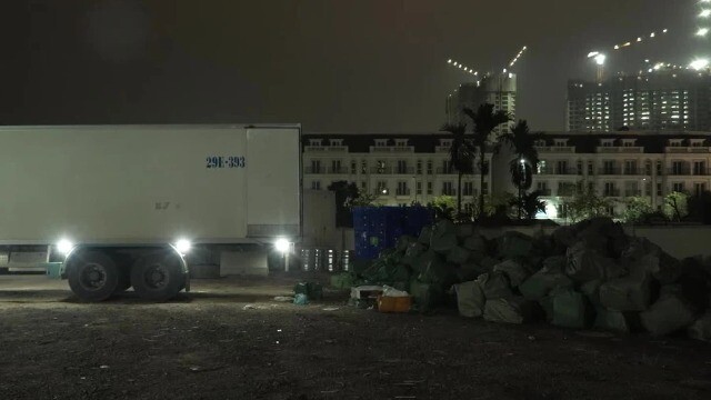 Cận cảnh hơn 10 tấn lạp xưởng, nầm heo, tràng trứng "3 không" tuồn vào thị trường