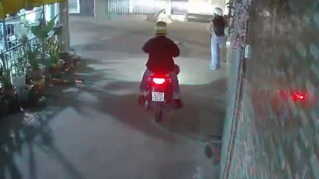 Che biển số xe đi sàm sỡ phụ nữ, "yêu râu xanh" không thoát