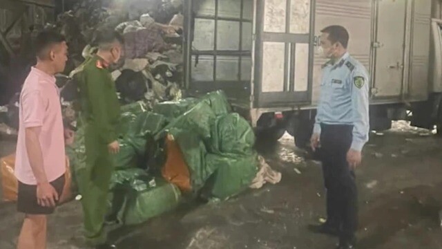 Phát hiện, thu giữ hơn 1,3 tấn nầm lợn bốc mùi hôi thối