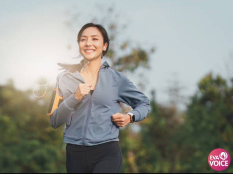 Đổ mồ hôi như "tắm" hay không ra giọt nào: Ai mới thực sự khỏe hơn?