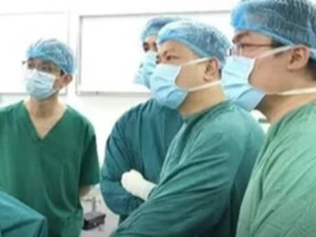 Chủ quan không tái khám, người phụ nữ suýt vỡ nang gan gần 9cm