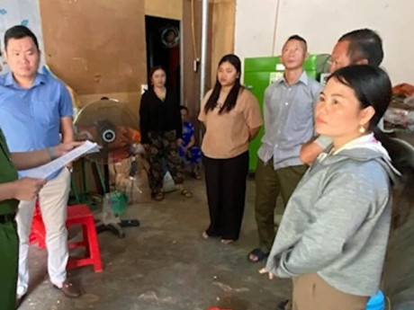 Bắt đối tượng chế thuốc nam rồi rao bán trên mạng