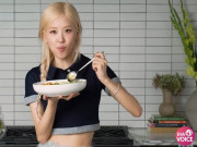 Clip Eva - Soi thực đơn của Rosé BLACKPINK: Hóa ra bí mật vòng eo "huyền thoại" nằm ở những bí quyết này