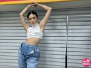 Clip Eva - Hwasa - biểu tượng gợi cảm nhất showbiz Hàn giảm 15kg nhờ duy trì 2 thói quen mỗi sáng