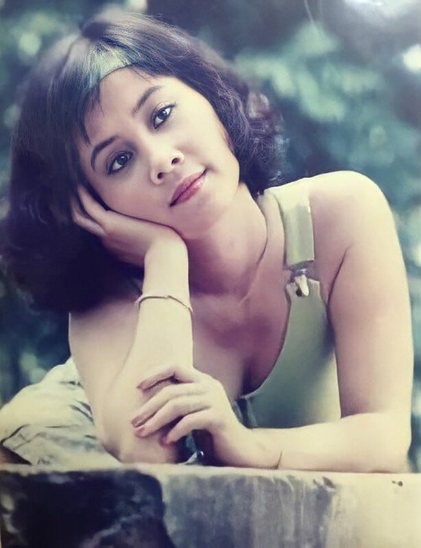 Ảnh thời thanh xuân của NSND Minh Hằng.
