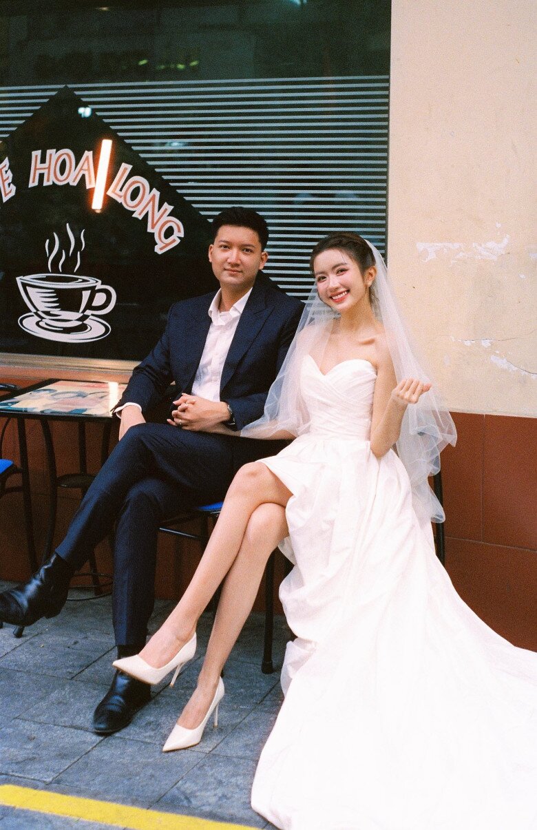 Loạt ảnh Ngọc Huyền đăng tải nhân dịp kỷ niệm 2 năm ngày cưới.