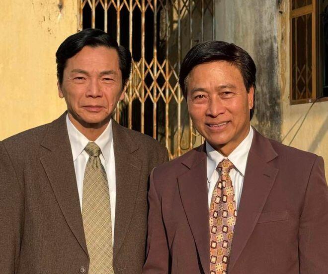 NSND Trung Anh khiến cư dân mạng dậy sóng khi chia sẻ bức ảnh chụp cùng diễn viên Quốc Tuấn.