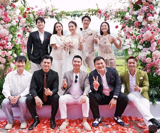 Cách Em 1 Milimet được đánh giá kết mở hấp dẫn, thoát khỏi tình trạng “đầu voi đuôi chuột” thường thấy ở nhiều phim Việt.