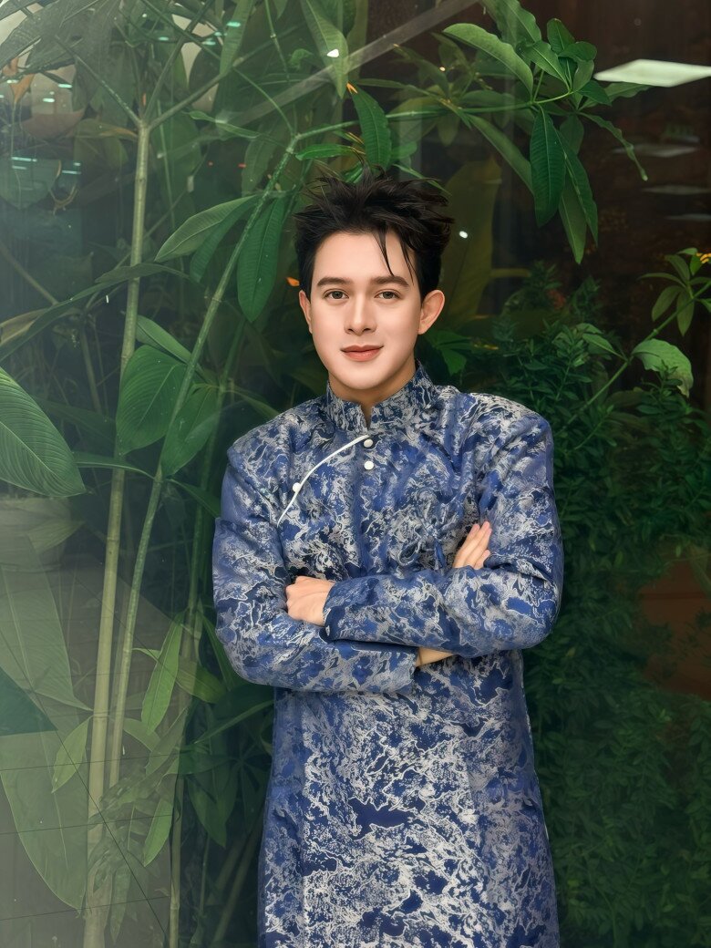 Quang Anh bắt đầu tham gia đóng phim từ năm lớp 3.