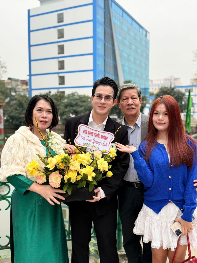 Gia đình Quang Anh là hậu thuẫn lớn nhất.