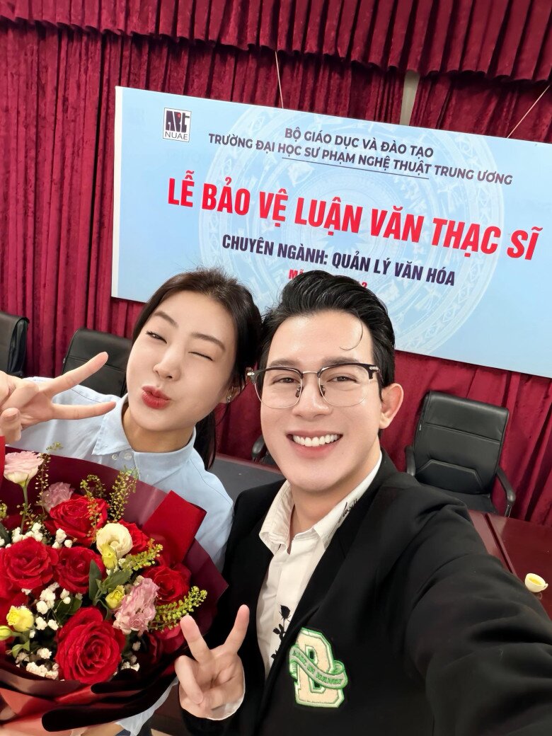 Thanh Hương nói cô không dám mở 2 mắt vì cứ ngỡ là 1 giấc mơ.