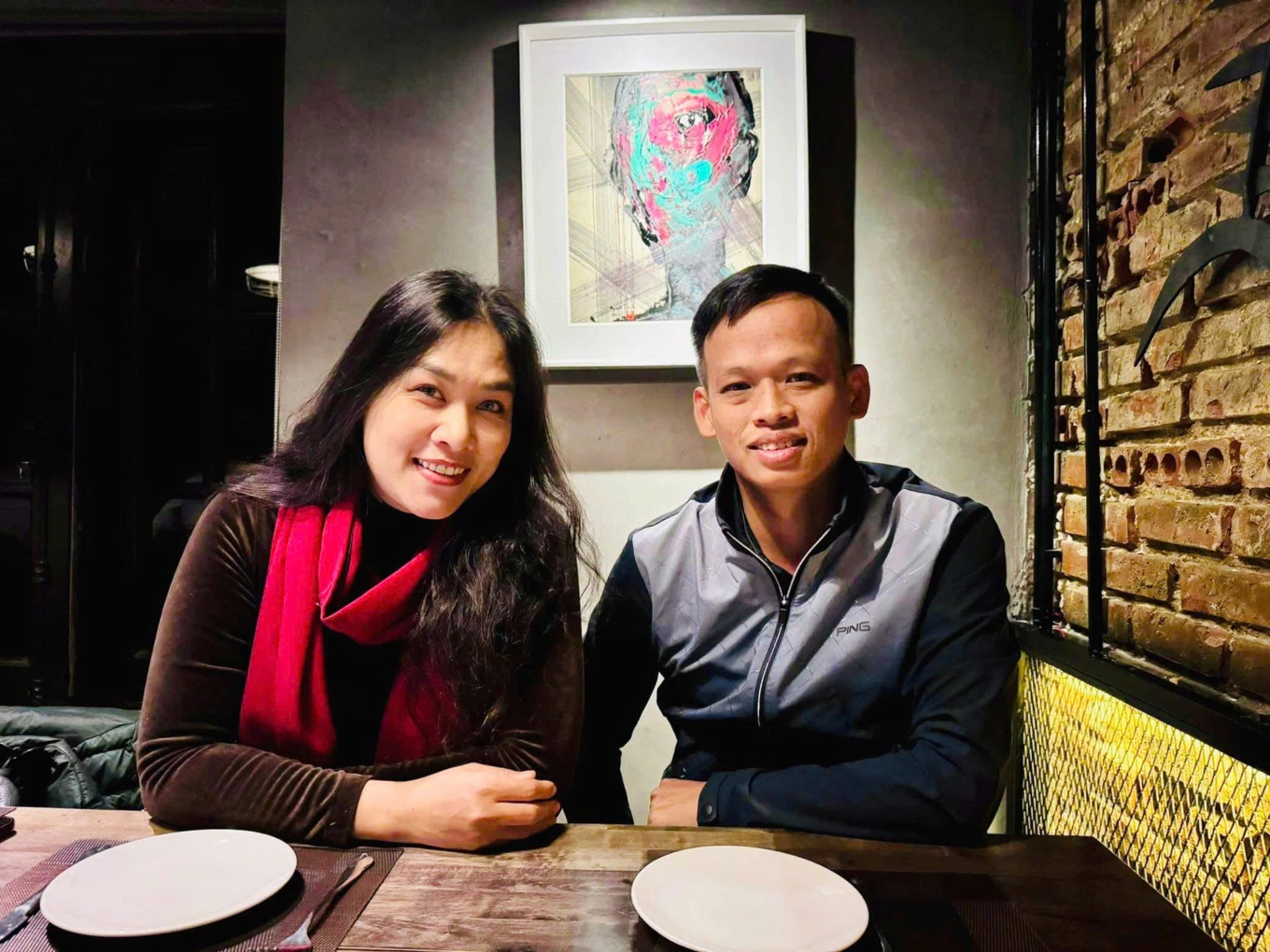 Ông xã Hà Hương được vợ khen là người ấm áp.