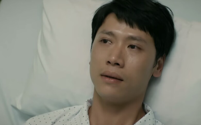 Biên cần chờ 3 - 6 tháng để xác định chính xác tình trạng sức khỏe của bản thân sau khi tiếp xúc với người nhiễm HIV - bố anh.