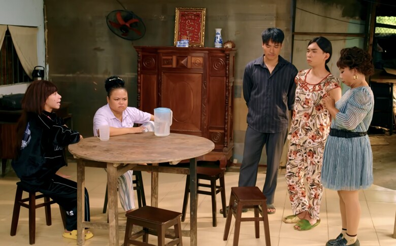 Gia Đình Cục Súc trình làng vào ngày 9/2.