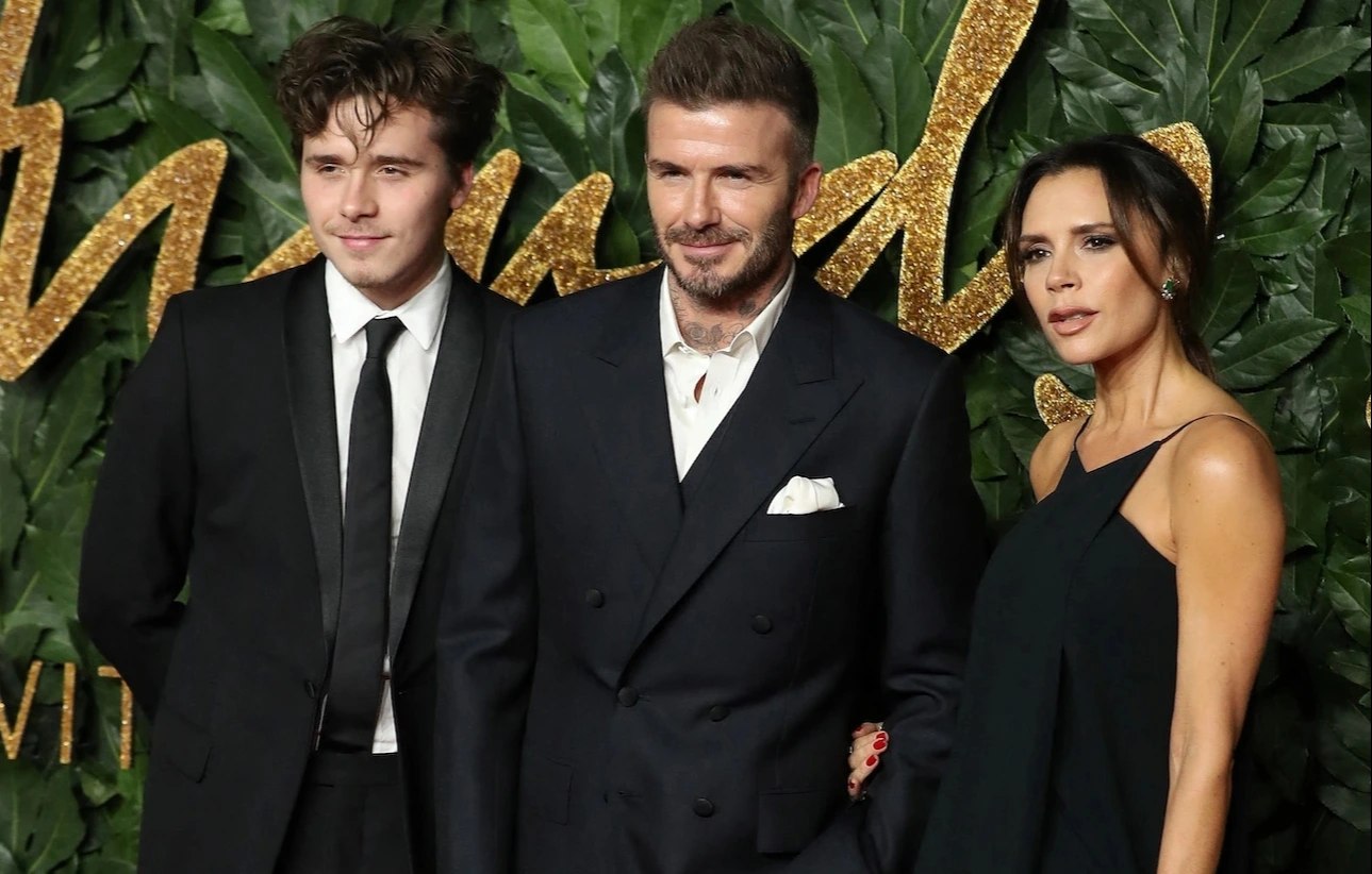 Vợ chồng Beckham vô tình khiến Brooklyn và Nicola liên tục trở thành tâm điểm bàn tán.