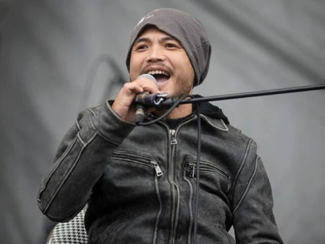 Tròn 10 năm Trần Lập đi xa, ban nhạc Bức Tường lần đầu nói ra điều này