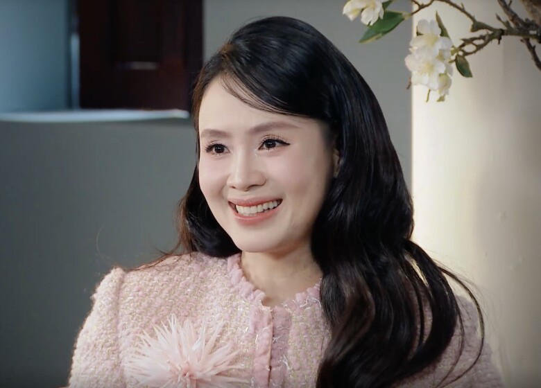Hồng Diễm gặp thách thức với đài từ khi vào vai Viện trưởng Viện Kiểm sát Thu.