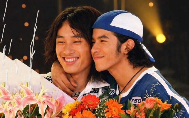 Kasim và Tùng Dương tại chung kết Sao Mai điểm hẹn 2004.