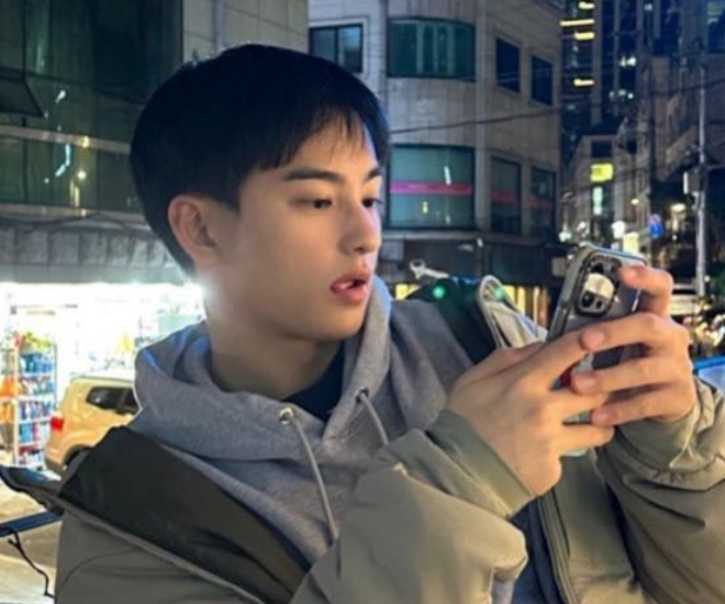 Chân dung cậu em zai thông minh và điển trai của Cha Eun Woo.