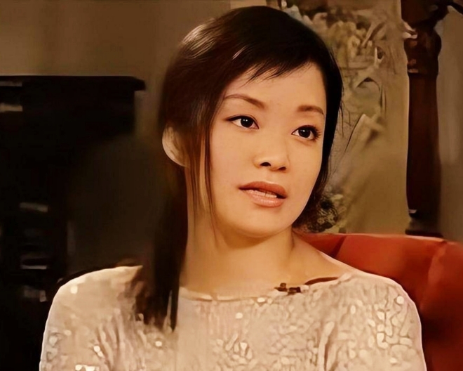 Mao A Mẫn hẹn hò kín đáo với tỷ phú, từng không nhiều người biết. 